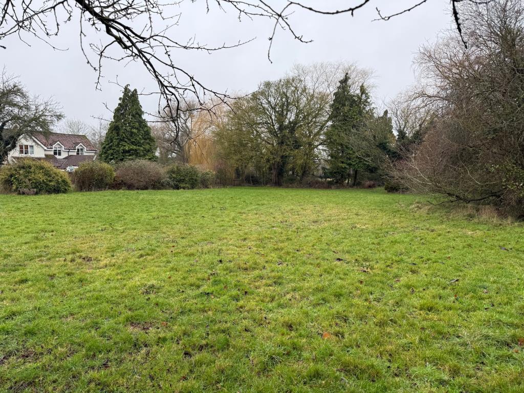 Lot: 96 - LAND WITH POTENTIAL - alternative view if the land from the back lefthand corner